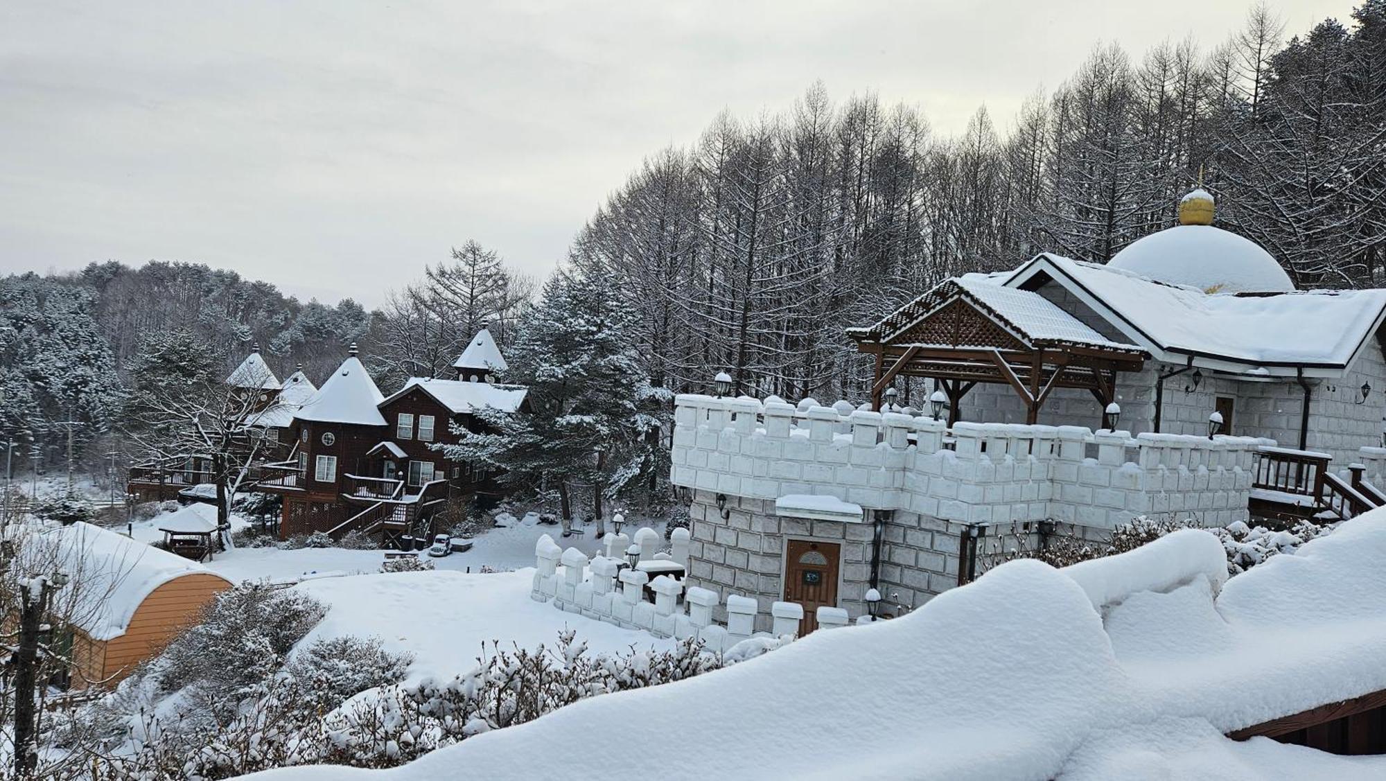 Elf Resort Hotel Pyeongchang Buitenkant foto