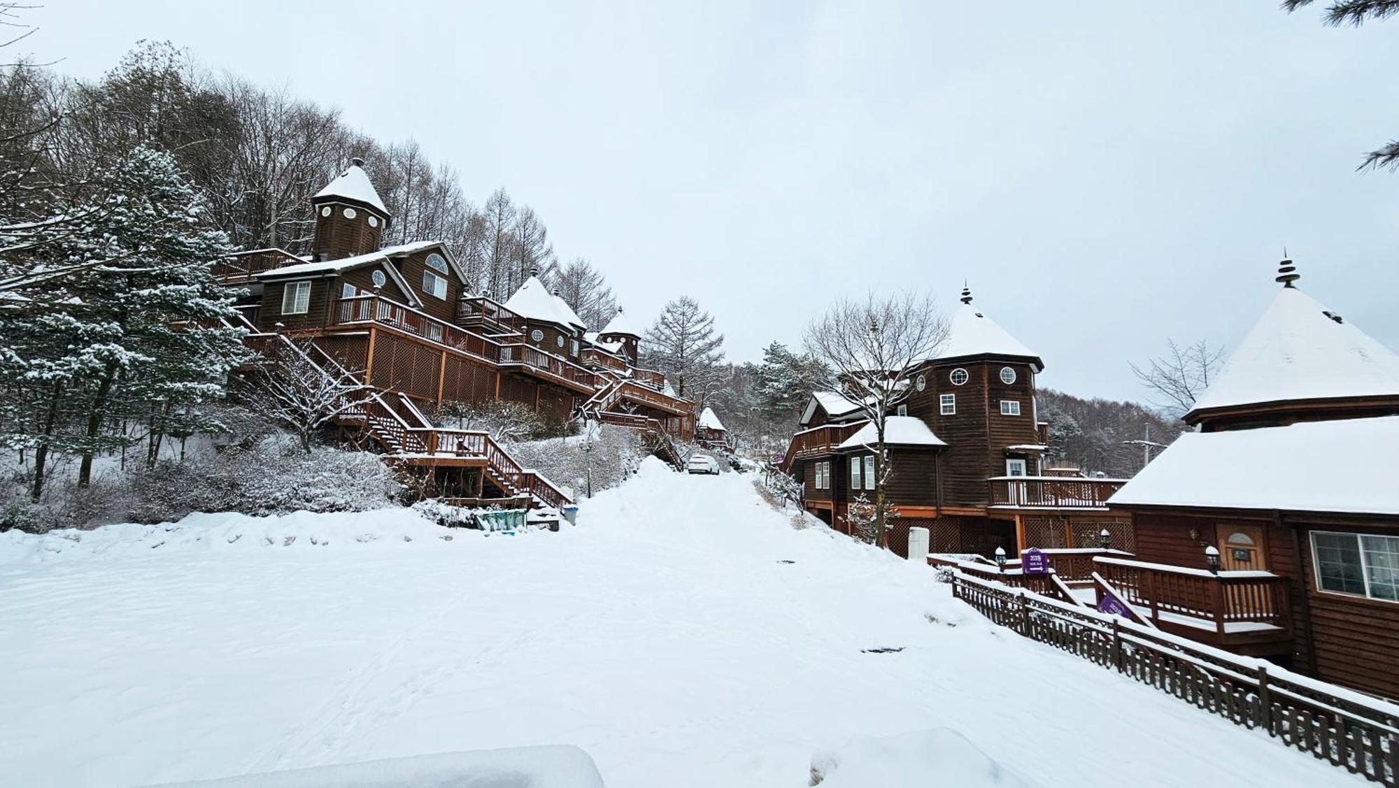 Elf Resort Hotel Pyeongchang Buitenkant foto